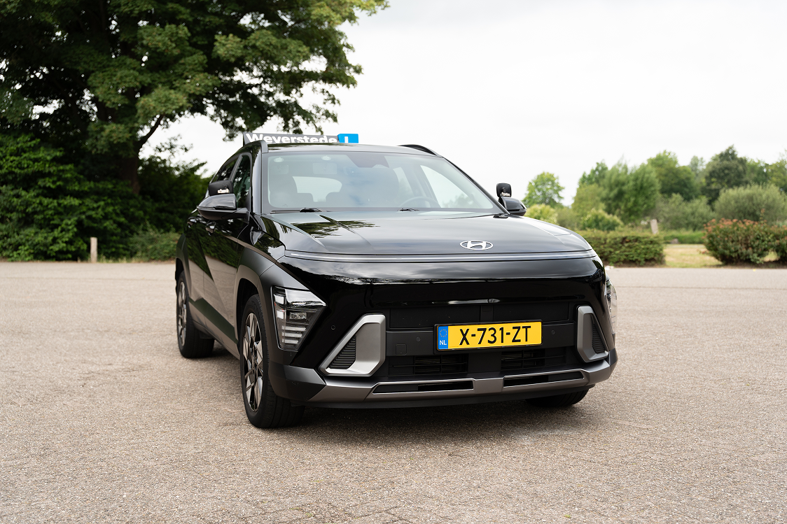 Automaat lesauto van Rijschool Weverstede in Utrecht